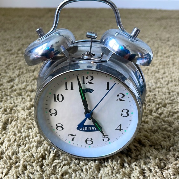 *SALE* Vintage Old Navy Analog Alarm Clock - Picture 3 of 4